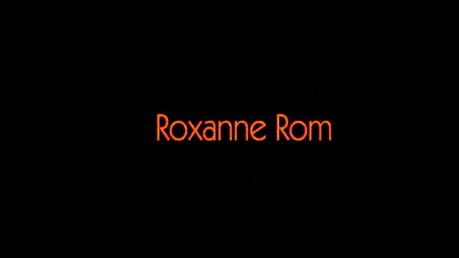 GROOBYGIRLS The Unique Style of Roxanne Rom
