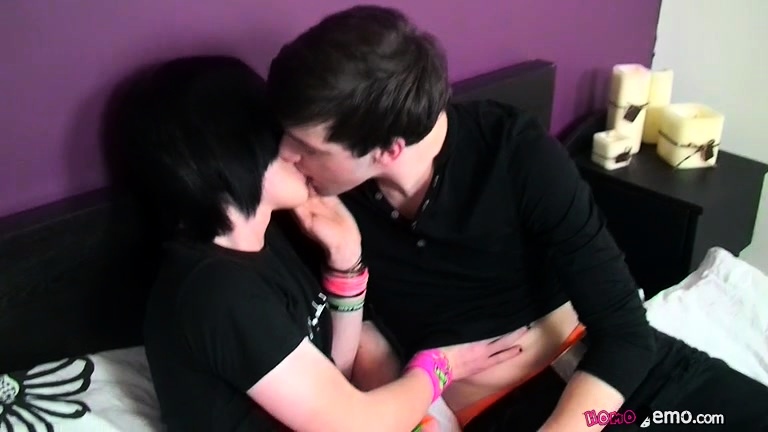 Josh Osbourne Gets Hard Pounding From Josh Holden Sideways