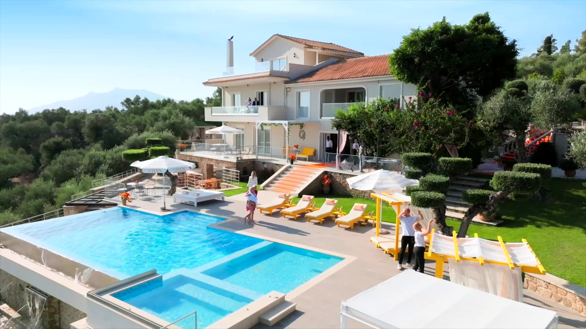 BLACKED Bratty Kelly Hooks Up with Her Mom's New Boy-Toy