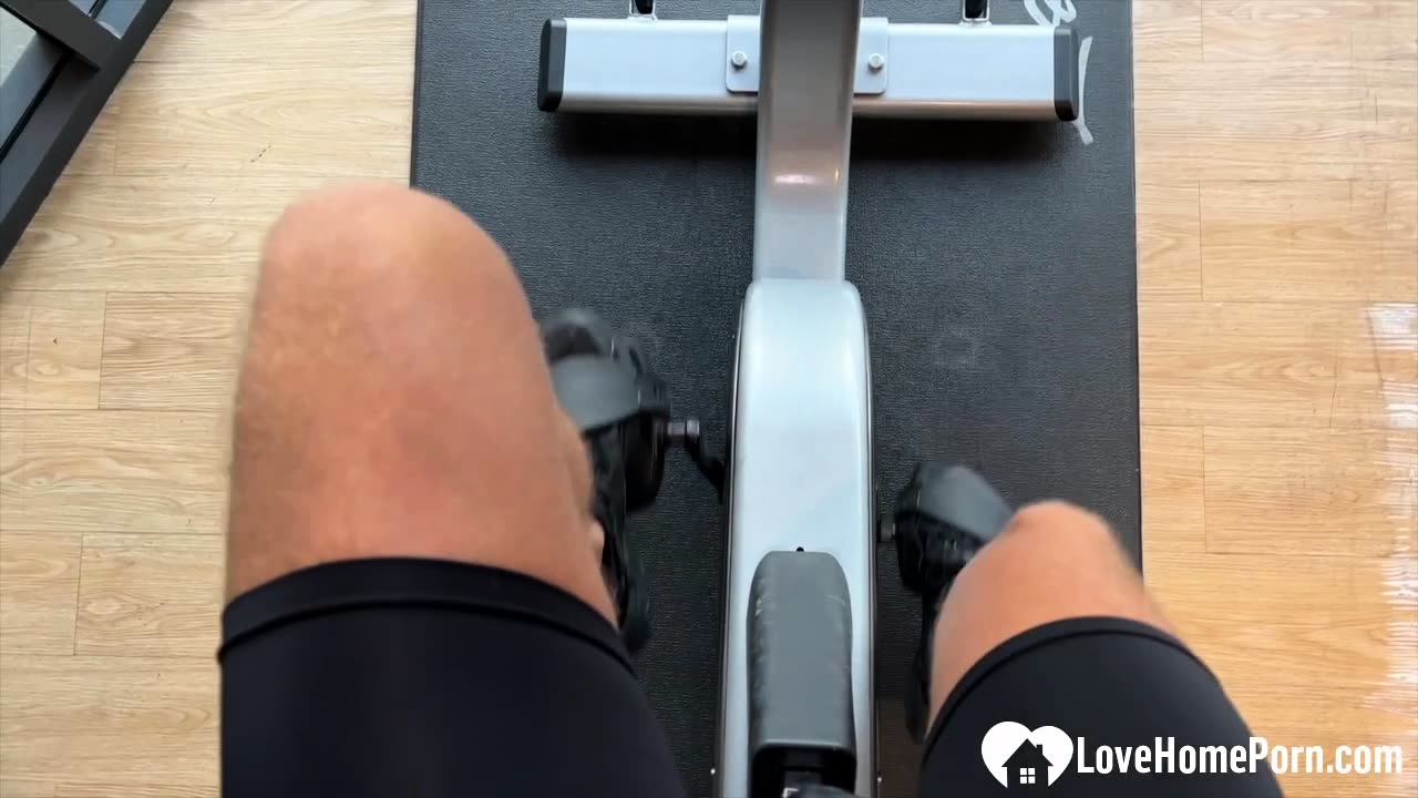 Brunette sucks dick before the deep penetration