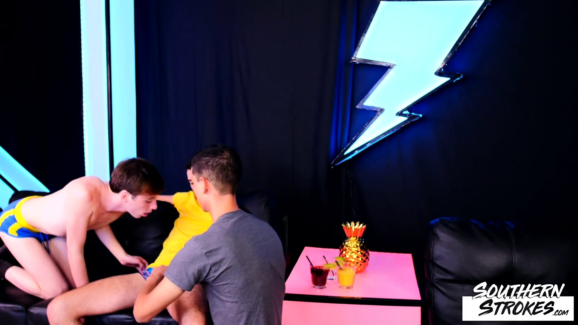 Petite Gays Raw Pounded After Blowjob