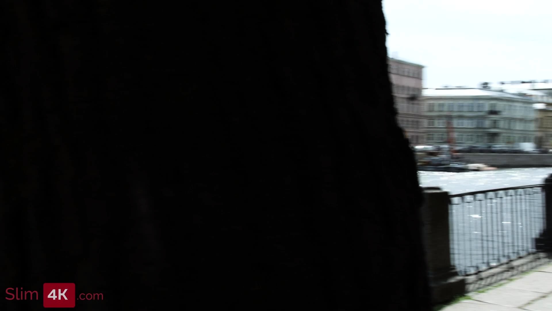 Casual fuck with a bendy brunette