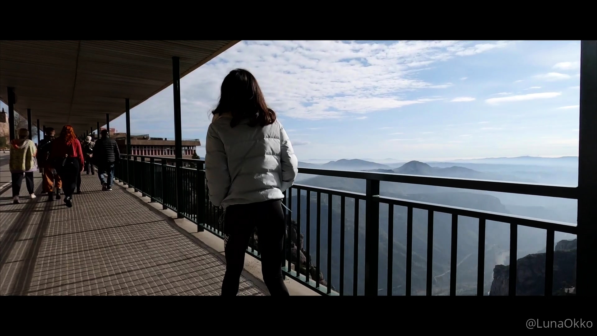 Fatty girl who loves big cocks warms up for a hardcore sex