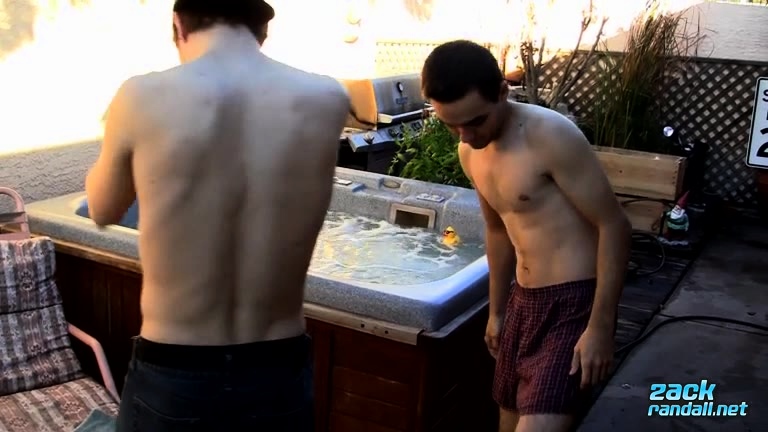 Kinky Twinks Share Hot Anal Sex And Cock Sucking Outdoors