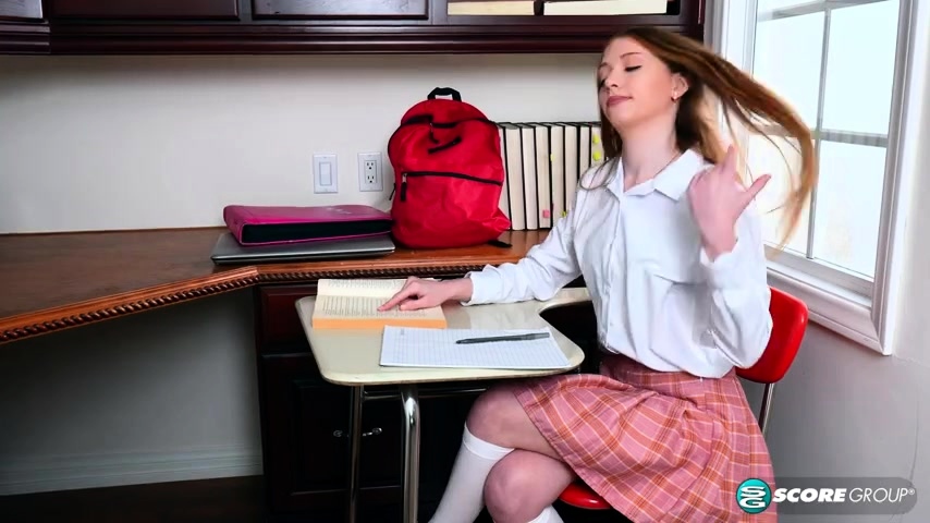 PornMegaLoad Myra Moans Solo WRB