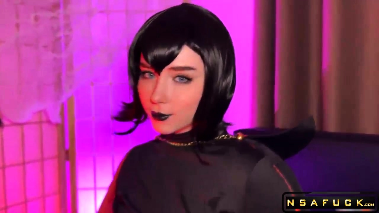 Stepsister Passionately Fucks and Gets