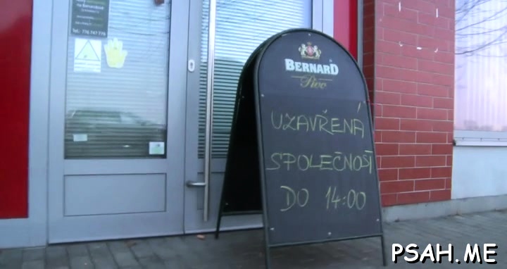 Cheerful hottie does her best to get cum in mouth