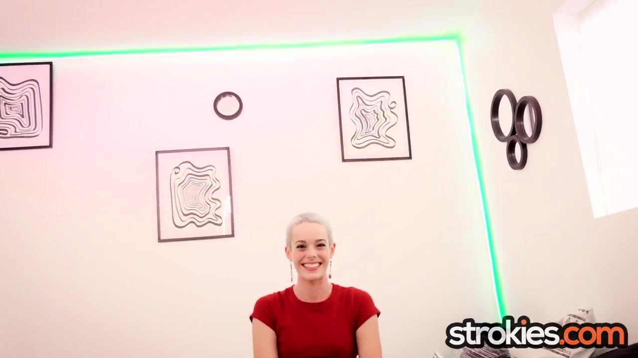 Strokies Sidra Sage strokes cock with short hair