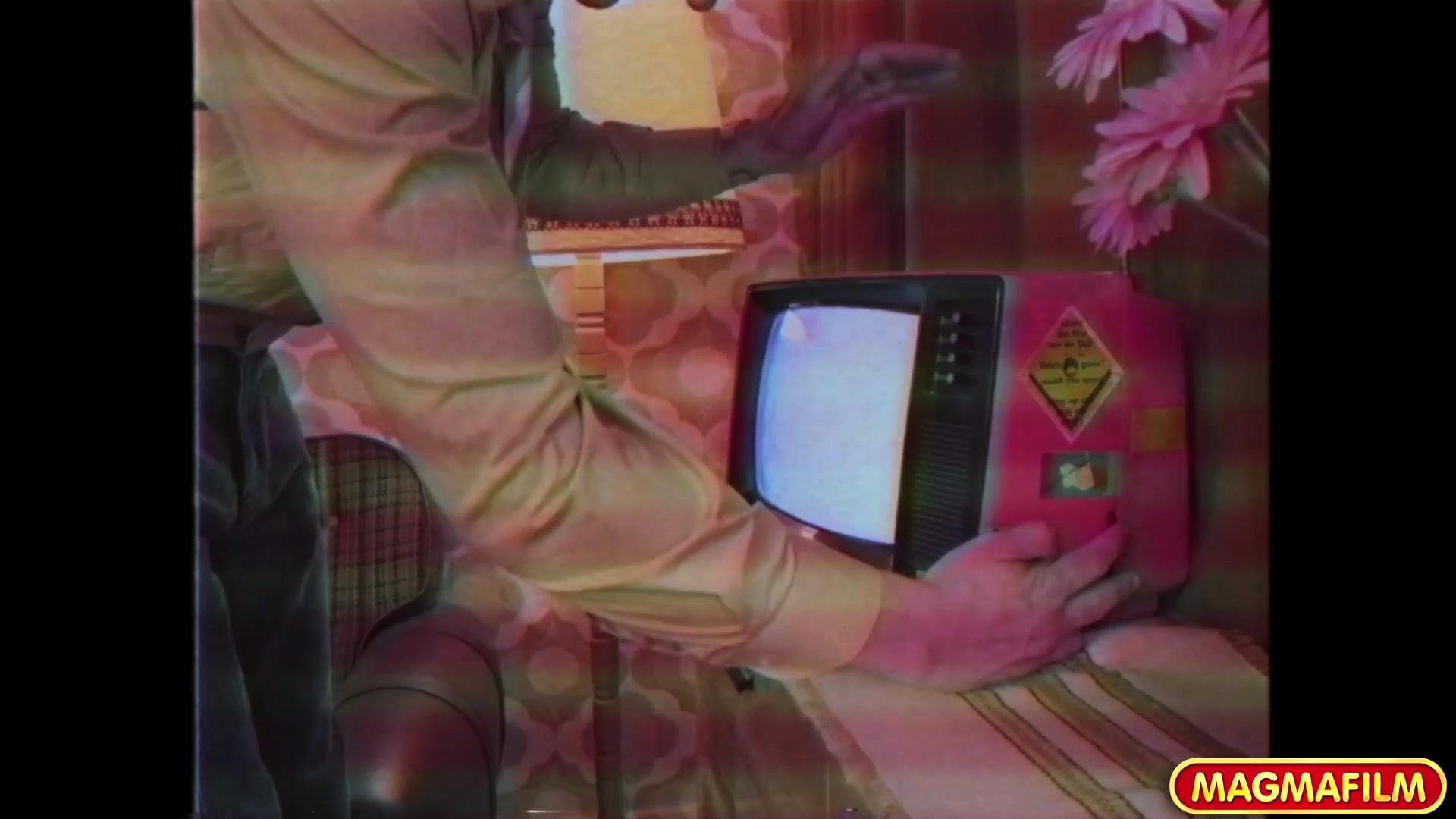 Stockinged beauty gets pink twat licked