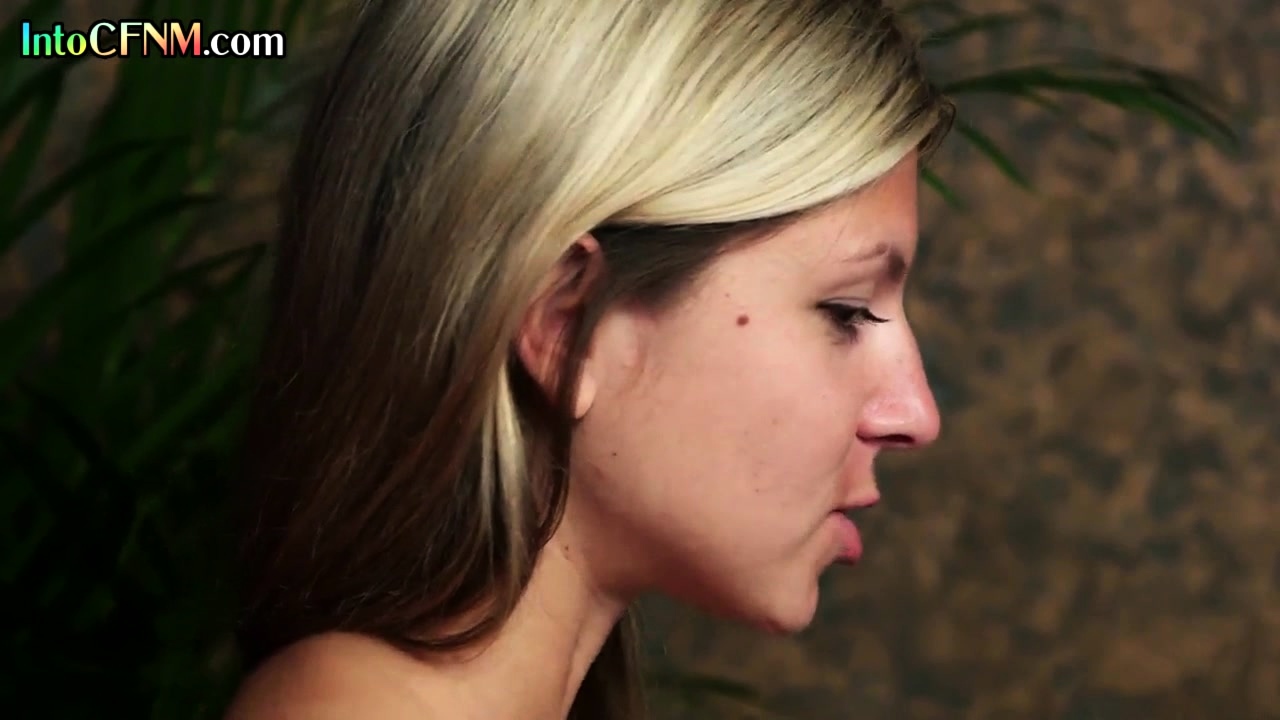 CFNM petite newbie learns BJ in 3some