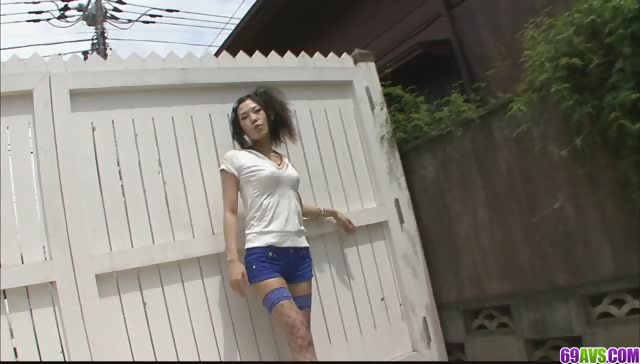 Dirty play with a neighbour leaves Yui Komine with a