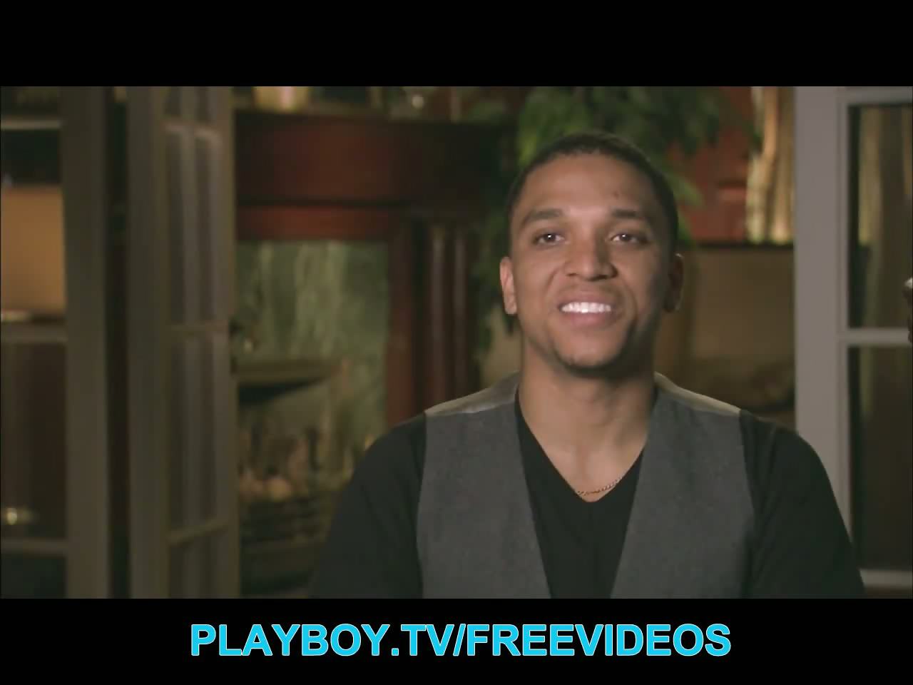 A group of four HOT singles get a lesson in foreplay
