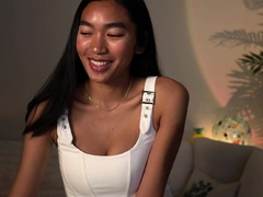 Amateur Webcam Chick Masturbates On Webcam More at