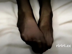 nylon-stockings-pantyhose-footjobs-foot-fetish-sex