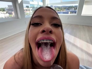 Amateur Busty Blonde Hottie Lap Dance POV