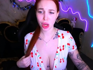 Redheaded Leggy Babe Masturbates