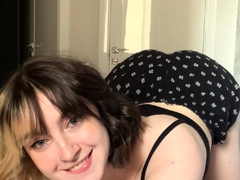 Brunette Solo Webcam Masturbation