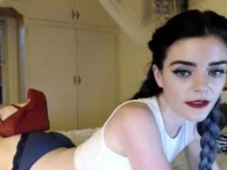 Brunette Solo Webcam Masturbation