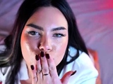 Amateur brunette girlfriend willow blaze masturbating