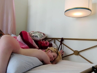 Amateur blonde teen fucks pussy and ass with toy