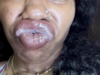 Biiggjuiccyfruit aka biiggjuiccyfruit OnlyFans - Huge