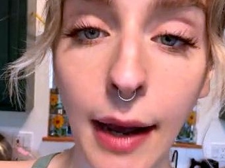Amateur Blonde Teen Plays Solo with Toy Webcam Porn