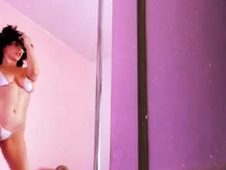 Young Amateur Girl Stripping and Masturbating Cam