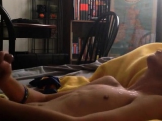 Big-Cocked Amateur Wankster Unleashes Huge Load