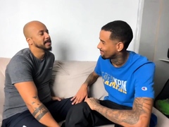 rj-male-videos-two-brazilian-brunettes-in-hot-kisses-on-a